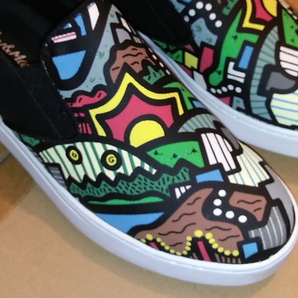 New Low Top Multicolor Sneakers - Picture 5 of 8